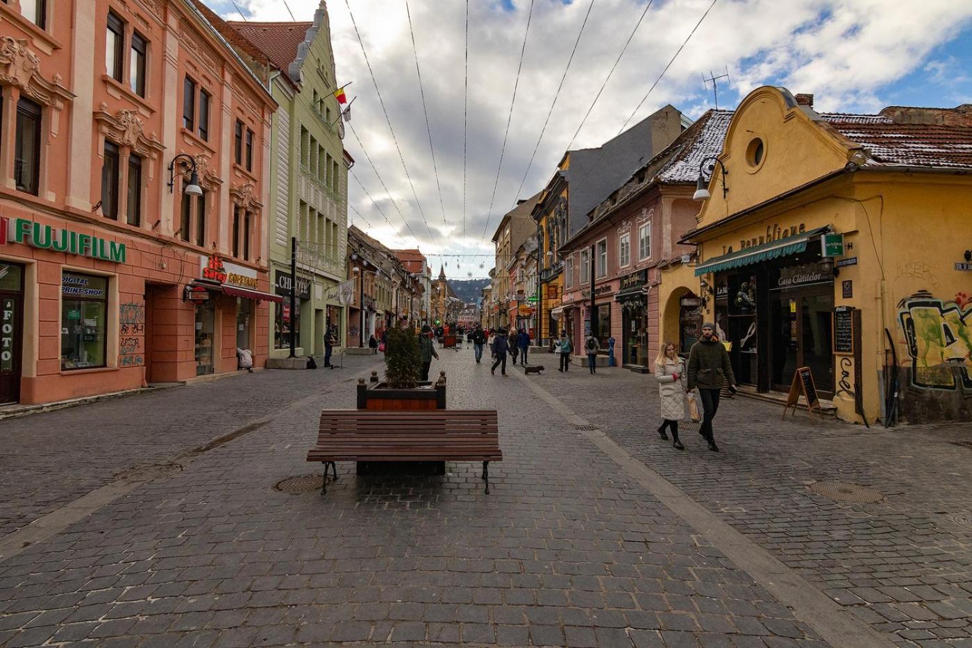 Old Town By Mm Host Apartment Brasov Luaran gambar