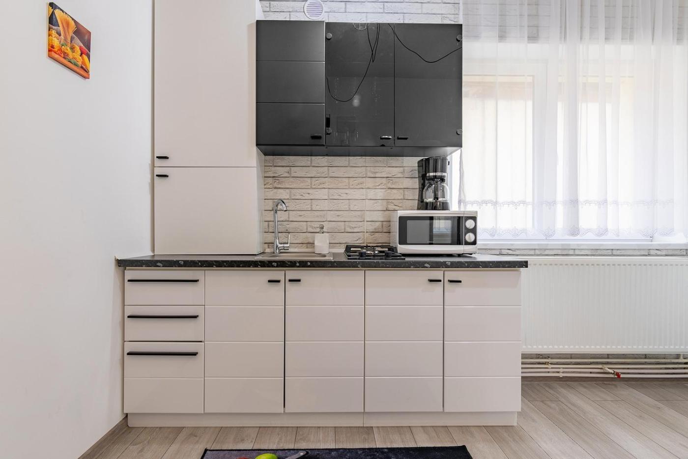 Old Town By Mm Host Apartment Brasov Luaran gambar